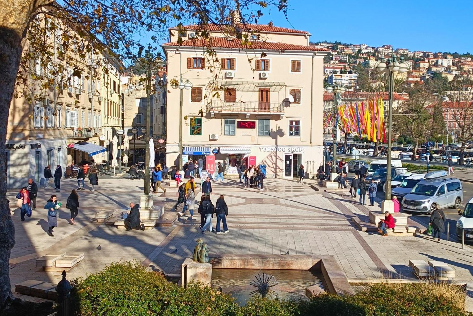 City Life Rijeka Bagian luar foto