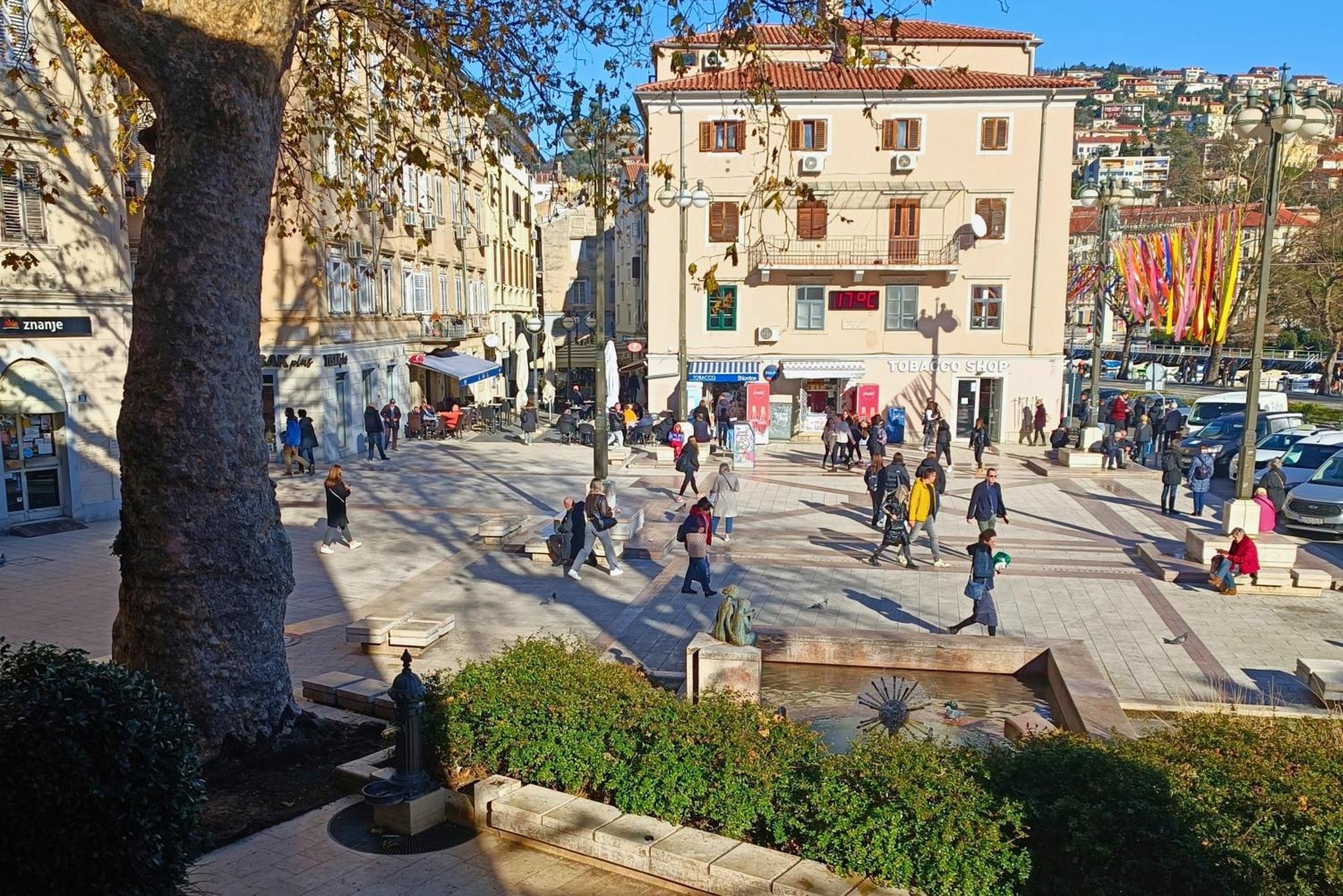 City Life Rijeka Bagian luar foto